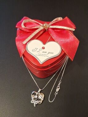 S925 Italy Sterling Silver 22" Chain With Mother/Child Heart Pendant. New